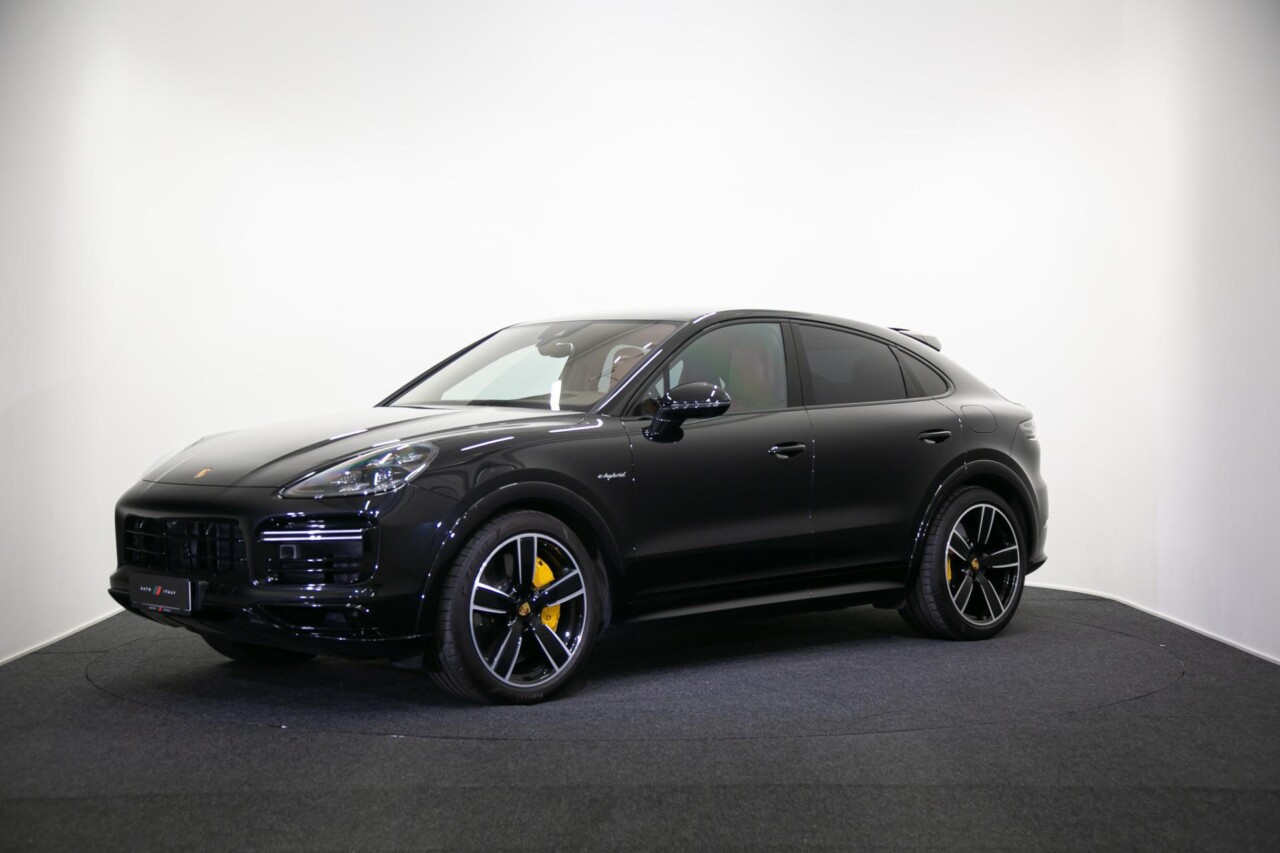 Porsche Cayenne Turbo S E-Hybrid Coupé - Auto Italy Oy
